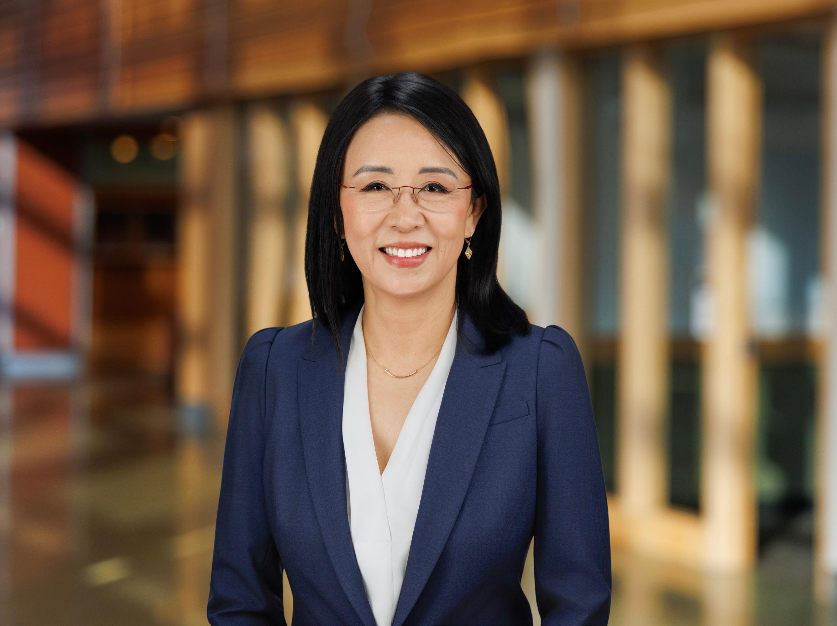 Photo of Lindsey Allen